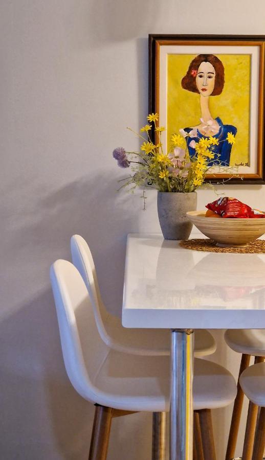 Quiet Center Apartment Sremska Mitrovica Bagian luar foto